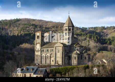 Chiesa romana di Saint Nectaire, Auvergne, Francia Foto Stock