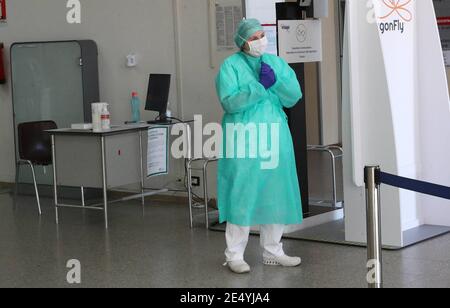 Brescia, Italia. 25 Gennaio 2021. Arresto del medico capo Carlo Mosca, ospedale di montichiari dove era capo del pronto soccorso 25 gennaio 2021. PH Fotolive Filippo Venezia Editorial Usage Only Credit: Independent Photo Agency/Alamy Live News Foto Stock