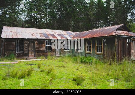 Edifici abbandonati in Humuula Sheep Station sulle pendici del Mauna Kea Hawaii, Big Island USA Foto Stock