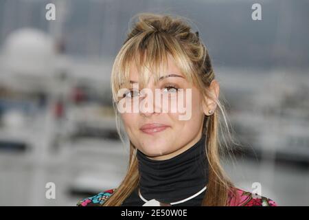 L'attrice e cantante Priscilla del programma televisivo francese 'Chante' si pone alla MIP TV con Milia 2008 a Cannes, a sud della Francia, l'8 aprile 2008. Foto di Denis Guignebourg/ABACAPRESS.COM Foto Stock