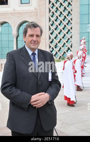 Alain Leroy durante la visita alla 'mantaa' di Tunisi e alla Moschea di Zitouna il 29 aprile 2008, il secondo giorno della loro visita di stato di 3 giorni in Tunisia. Foto di Ammar Abd Rabbo/ABACAPRESS.COM Foto Stock