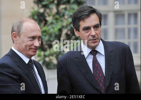 Il primo ministro francese Francois Fillon riceve il suo omologo russo Vladimir Putin all'Hotel Matignon a Parigi, in Francia, il 29 maggio 2008. Foto di Mousse/ABACAPRESS.COM Foto Stock