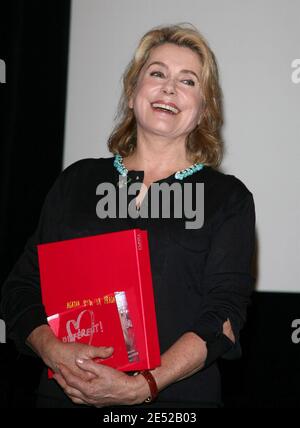 L'attrice Catherine Deneuve partecipa a una proiezione speciale di 'Tristanaa' diretta da Luis Bunuel nel 1970 tenuta al Cinema Majestic Passy a Parigi, Francia il 19 giugno 2008. Foto di Denis Guignebourg/ABACAPRESS.COM Foto Stock