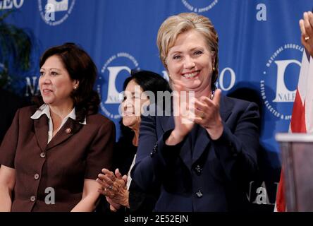 Il senatore AMERICANO Hillary Clinton (D-NY) si rivolge all'Associazione nazionale dei funzionari eletti e nominati dal Latino a Washington, DC, USA il 26 giugno 2008. Foto di Olivier Douliery /ABACAPRESS.COM Foto Stock