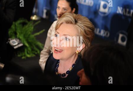 Il senatore AMERICANO Hillary Clinton (D-NY) si rivolge all'Associazione nazionale dei funzionari eletti e nominati dal Latino a Washington, DC, USA il 26 giugno 2008. Foto di Olivier Douliery /ABACAPRESS.COM Foto Stock