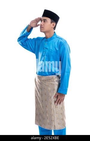 ritratto di malese con gesto di saluto su sfondo bianco Foto Stock