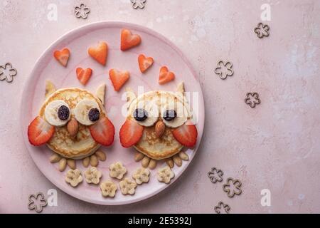 Frittelle dolci per bambini, colazione giornaliera Foto Stock