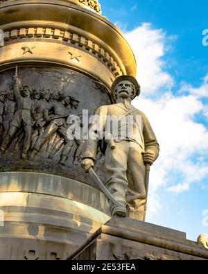 Montgomery, Alabama, Stati Uniti d'America - 18 marzo 2017: Statua di un soldato di cavalleria, parte del Monumento Confederato dell'Alabama su Capitol Hill a Montgomery, Alabam Foto Stock