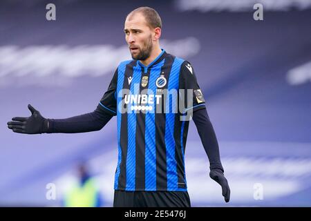 BRUGGE, PAESI BASSI - GENNAIO 24: Hans Vanaken del Club Brugge, Bas Dost del Club Brugge durante la Pro League match tra il Club Brugge e il KRC Genk AT Foto Stock