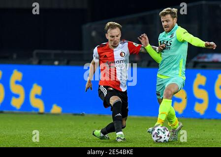 ROTTERDAM, PAESI BASSI - GENNAIO 24: Fredrik Midtsjo dell'AZ durante la partita olandese di Eredivisie tra Feyenoord e AZ Alkmaar a De Kuip il 24 gennaio Foto Stock