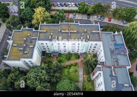 Casa di appartamenti a Goclaw, quartiere di Praga Poludnie a Varsavia, Polonia Foto Stock