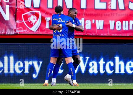 ENSCHEDE, PAESI BASSI - GENNAIO 24: Torino Hunte di VVV Venlo celebra dopo aver segnato il suo primo gol al fianco durante la partita olandese di Eredivisie Foto Stock