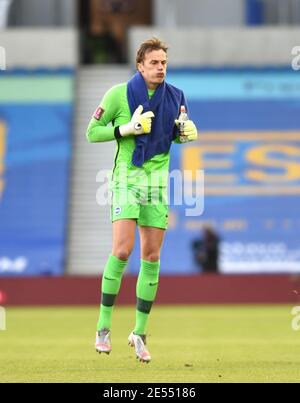 Christian Walton di Brighton durante la quarta partita degli Emirates fa Cup tra Brighton e Hove Albion e Blackpool Town all'American Express Stadium , Brighton , Regno Unito - 23 gennaio 2021 - solo per uso editoriale Foto Stock