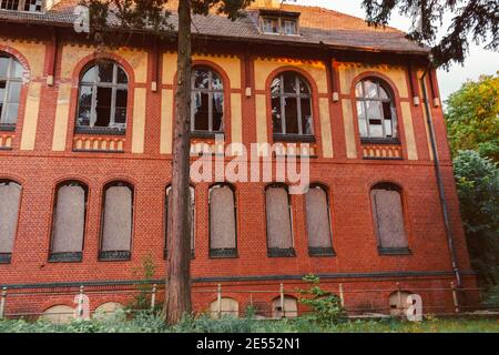 BEELITZ - 25 MAGGIO 2012: Ospedale abbandonato e sanatorio Beelitz Heilstatten vicino Berlino, Beelitz, Germania Foto Stock