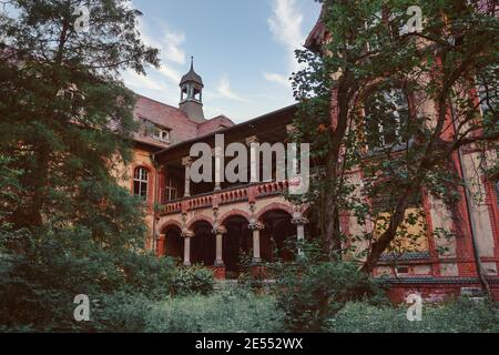 BEELITZ - 25 MAGGIO 2012: Ospedale abbandonato e sanatorio Beelitz Heilstatten vicino Berlino, Beelitz, Germania Foto Stock