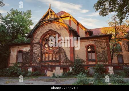 BEELITZ - 25 MAGGIO 2012: Ospedale abbandonato e sanatorio Beelitz Heilstatten vicino Berlino, Beelitz, Germania Foto Stock