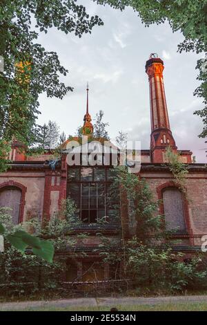 BEELITZ - 25 MAGGIO 2012: Ospedale abbandonato e sanatorio Beelitz Heilstatten vicino Berlino, Beelitz, Germania Foto Stock