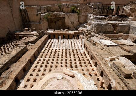 Rovine antiche terme romane nel centro di Beirut, Libano Foto Stock