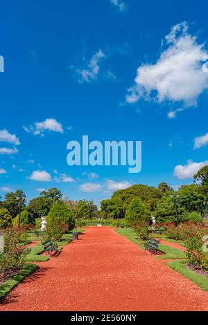 Città di Buenos Aires moderna e vecchia con gli affari e la vita nel quartiere di Palermo, bella natura, parchi e architettura culturale tradizionale a. Foto Stock