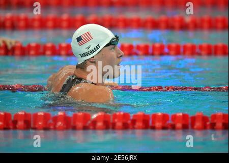 Peter Vanderkaay degli Stati Uniti compete sui 200 metri di stile libero degli uomini durante la qualificazione di nuoto preliminare ai XXIX Giochi Olimpici di Pechino, Cina il 9 agosto 2008. Foto di Gouhier-Hahn-Nebinger/Cameleon/ABACAPRESS.COM Foto Stock