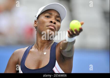 La statunitense Venus Williams ha sconfitto, 6-3, 6-2, la Svizzera Timea Bacsinszk nel loro primo round alle XXIX Olimpiadi del Centro Olimpico di Tennis Verde a Pechino, Cina, il 11 agosto 2008. Foto di Gouhier-Hahn-Nebinger/Cameleon/ABACAPRESS.COM Foto Stock