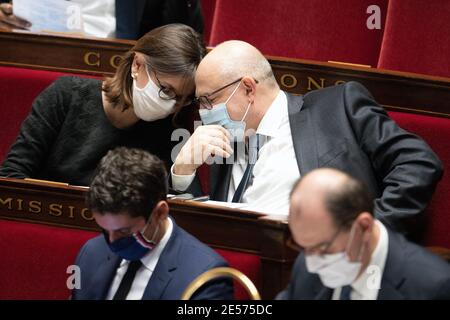 Ministro della trasformazione e del servizio pubblico, Amelie de Montchalin e Segretario di Stato responsabile delle pensioni e della salute sul lavoro, Laurent Pietraszewski partecipano ad una sessione di interrogazioni al governo all'Assemblea nazionale francese, il 26 gennaio 2021 a Parigi, Francia. Foto di David Niviere/ABACAPRESS.COM Foto Stock