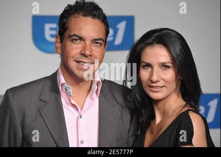 Patrick Cohen e Marie Drucker partecipano alla conferenza stampa annuale della stazione radio Europe 1 a Parigi, in Francia, il 1° settembre 2008. Foto di Giancarlo Gorassini/ABACAPRESS.COM Foto Stock