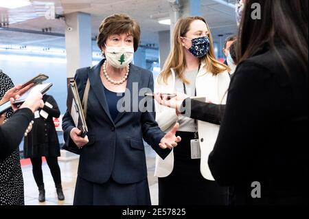 Washington, USA 26 gennaio 2021. 26 gennaio 2021 - Washington, DC, Stati Uniti: Senatore degli Stati Uniti Susan Collins (R-ME) che parla con i giornalisti vicino alla metropolitana del Senato. (Foto di Michael Brochstein/Sipa USA) Credit: Sipa USA/Alamy Live News Foto Stock