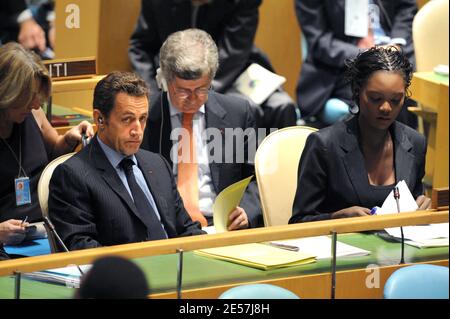 Il presidente francese Nicolas Sarkozy, Jean-David Levitte e Rama Yade alle Nazioni Unite a New York, Stati Uniti, il 22 settembre 2008, durante un incontro sulle esigenze di sviluppo dell'Africa, alla vigilia dell'apertura dell'Assemblea generale delle Nazioni Unite. Foto di Alain Benainous/piscina/ABACAPRESS.COM Foto Stock