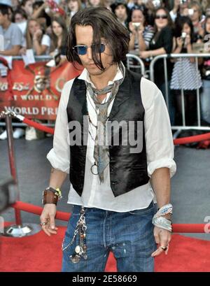 Johhny Depp partecipa alla prima mondiale dei Pirati dei Caraibi: Alla fine del mondo a Disneyland ad Anaheim, California 5/19/07. [[laj]] Foto Stock