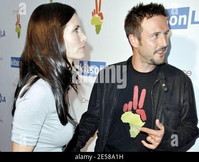 Courtney Cox e David Arquette al lancio benefit della linea di prodotti Omnipeace a Kitsons a West Hollywood, California 6/21/07. [[laj]] Foto Stock