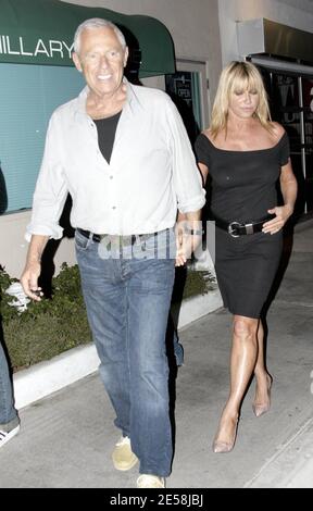 Suzanne Somers cena a Malibu, California 9/1/07. [[mar]] Foto Stock