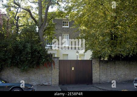 Questa è la casa di Londra del nord di Sir Paul McCartney che ha condiviso con Heather Mills. Secondo quanto riferito, Mills sta osservando una proprietà da 33 milioni di dollari a due porte in fondo alla strada. Londra, Regno Unito. 10/5/07. [[mappa]] Foto Stock