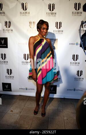 La star del tennis Venus Williams arriva alla festa celebrando il lancio della sua nuova linea di abbigliamento e la sua laurea presso l'Art Institute of Fort Lauderdale's Fashion Design School. La festa ha presentato una sfilata di moda che ha presentato la sua nuova linea di abbigliamento, undici disponibili in esclusiva presso Steve e Barry's. Miami, Florida. 12/13/07. [[fal]] Foto Stock