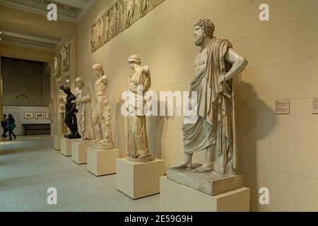 Mosca, Russia - 26 gennaio 2021: Il Museo di Belle Arti di Pushkin è il più grande museo d'arte europea a Mosca. Sala greca Foto Stock