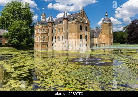 Ruurlo storico castello circondato da acqua nei Paesi Bassi Foto Stock