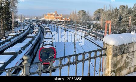Aranjuez stazione ferroviaria con neve Foto Stock