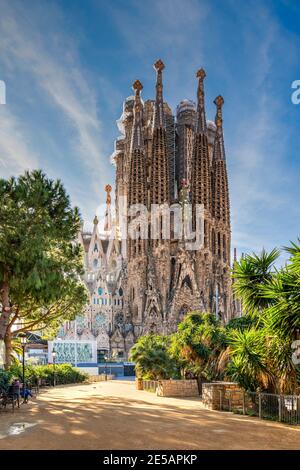 Basilica della Sagrada Familia, facciata della Natività, Barcellona, Catalogna, Spagna Foto Stock