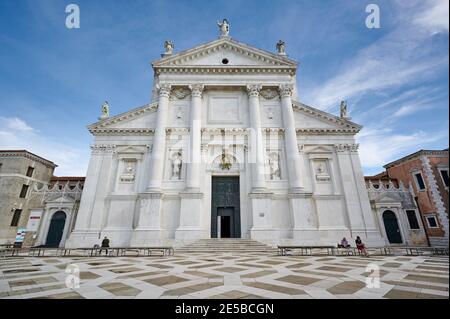 Facciata della Chiesa di San Giorgio maggiore, Venezia, Veneto, Italia Foto Stock
