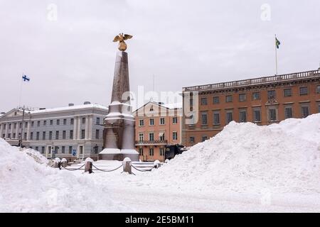 Finlandia, Helsinki. 26 gennaio 2021 Stele dell'imperatrice in Piazza Kauppatori a Helsinki. Foto di alta qualità Foto Stock