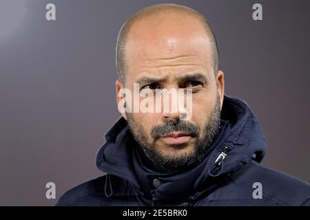 ALKMAAR, PAESI BASSI - GENNAIO 27: Allenatore Pascal Jansen di AZ durante la partita olandese di Eredivisie tra AZ e FC Utrecht allo stadio AFAS il 27 gennaio Foto Stock