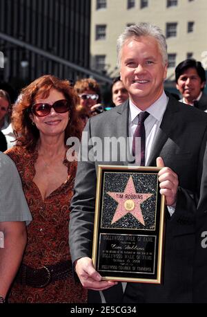 L'attore Tim Robbins è onorato con la 2.31a stella sulla Hollywood Walk of Fame accanto alla stella di Susan Sarandon. Los Angeles, California, USA, il 10 ottobre 2008. Foto di Lionel Hahn/ABACAPRESS.COM Foto Stock