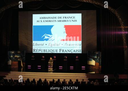Alain Azouaou, Ambasciatore di Francia negli Emirati Arabi Uniti, ha tenuto un discorso alla cerimonia di chiusura del Cinema Verite al 2° Festival Internazionale del Cinema del Medio Oriente ad Abu Dhabi, negli Emirati Arabi Uniti, il 15 ottobre 2008. Foto di Ammar Abd Rabbo/ABACAPRESS.COM Foto Stock