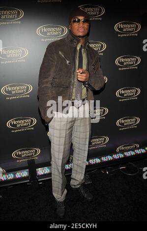 Il cantante ne-Yo arriva all'evento finale di Hennessy Artistry alla Gotham Hall di New York City, NY, USA il 15 ottobre 2008. Foto di S.Vlasic/ABACAPRESS.COM Foto Stock