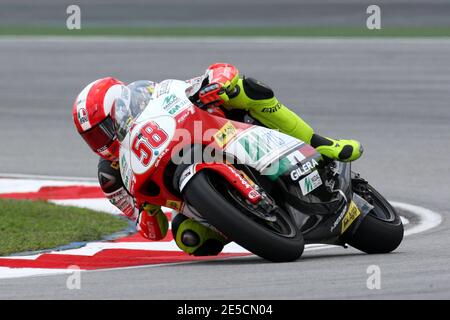 Marco Simoncelli durante il circuito Internazionale di Sepang vicino a Kuala Lumpur, Malesia, il 19 ottobre 2008. Marco Simoncelli in Italia è diventato il nuovo campione del mondo 250cc. Foto di Malkon/Cameleon/ABACAPRESS.COM Foto Stock
