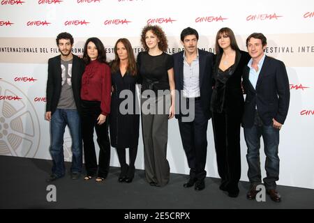 Glen Blackhall, Carmen Consoli, Maria Sole Tognazzi, Ksenyia Rappoport, Pierfrancesco Favino, Monica Bellucci e Michele Alhaique pongono per la fotocellula di 'UN uomo che ama' durante il 3° 'Roma Film Festival' a Roma, Italia, il 23 ottobre 2008. Foto di Denis Guignebourg/ABACAPRESS.COM Foto Stock