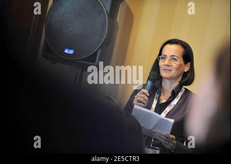 Clara Rojas, ex capo dello staff di Ingrid Betancourt, partecipa alla quarta edizione del Women's Forum Global Meeting presso il centro internazionale di Deauville, in Normandia, Francia, dal 16 al 18 ottobre 2008. Foto di ABACAPRESS.COM Foto Stock