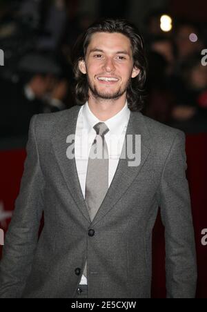 Ben Barnes arriva sul tappeto rosso per la proiezione 'Easy Virtue' nell'ambito del terzo 'Rome Film Festival' a Roma, Italia, il 27 ottobre 2008. Foto di Denis Guignebourg/ABACAPRESS.COM Foto Stock