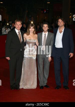 Il regista Stephan Elliott, Jessica Biel e ben Barnes arrivano sul tappeto rosso per la proiezione "Easy Virtue" nell'ambito del 3° Festival del Cinema di Roma, il 27 ottobre 2008. Foto di Denis Guignebourg/ABACAPRESS.COM Foto Stock