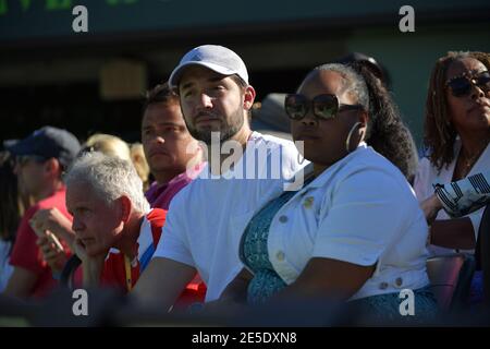 KEY BISCAYNE, FL - MARZO 21: Naomi Osaka del Giappone sconfigge Serena Williams degli Stati Uniti durante il Miami Open presentato da Itau al Crandon Park Tennis Center il 21 Marzo 2018 a Key Biscayne, Florida. People: Alexis Ohanian Credit: Storms Media Group/Alamy Live News Foto Stock